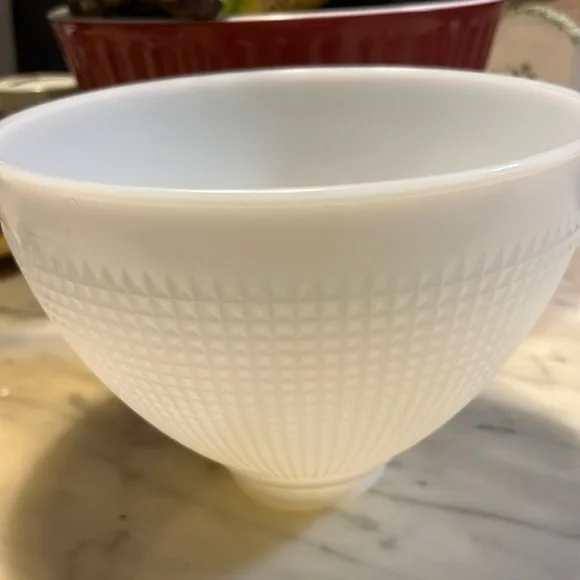 Antique glassware White lamp shade only - Picture 3 of 12